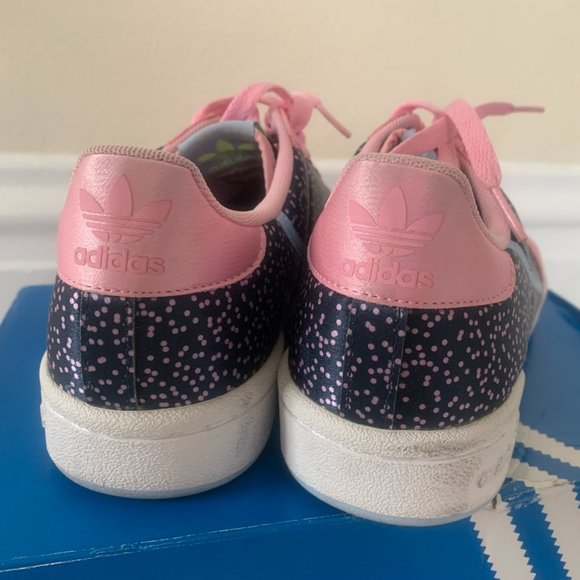 Adidas shoes with box - Picture 5 of 7